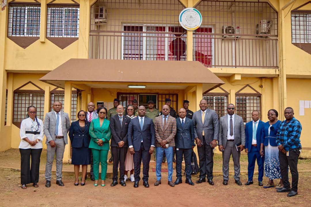 Trésor public: le DG Luther Steeven Abouna Yangui évalue les structures du G6