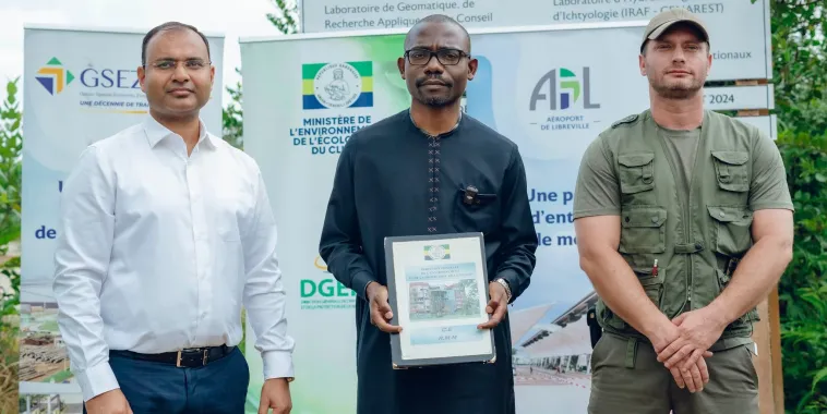 Le Ministre MOUISSI signe des accords pour préserver la mangrove