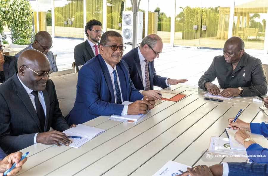 Le Président de la République échange avec le Directeur général du Groupe Eramet