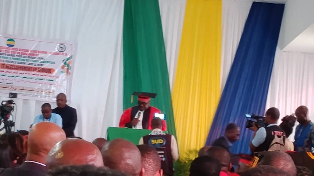 Pr Eyang N'nang et Dr John Florent Mombo promus Maitres titulaires de conférences