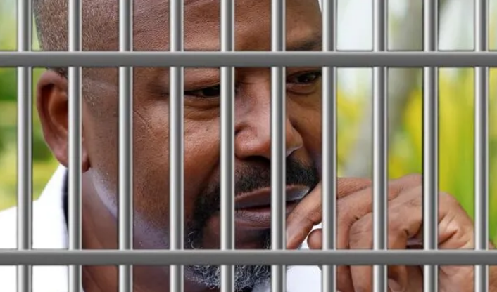 La chambre d’accusation maintien en détention Alain-Claude Bilie-By-Nze
